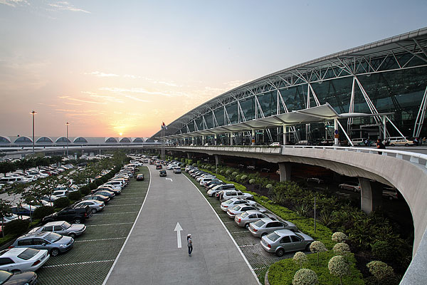 白(bái)雲機場.jpg